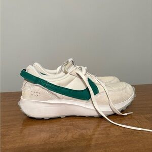 Nike White and Green Sneakers
